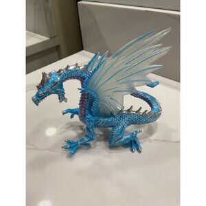 Safari Limited Ice Dragon Plastic Collectible 5" Fantasy Dungeons and Dragons